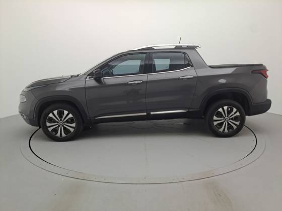 FIAT TORO 2.0 16V TURBO DIESEL VOLCANO 4WD AT9 FIAT TORO 2.0 16V TURBO DIESEL VOLCANO 4WD AT9